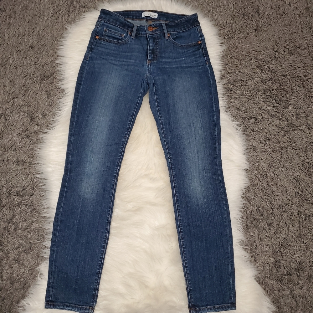 Loft Denim Curvy Skinny Jean Size 25/0